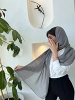 طرحة رصاصية فاتحة