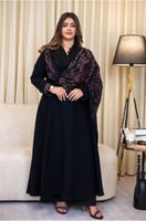 3314 | عباية وشاح