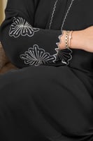 4279 | عباية كتف تطريز كمبيوتر ابيض