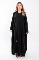 4303 | عباية كتف بتطريز اسود