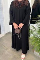 4235 | عباية كتف تطريز أسود