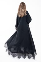 4297 | عباية كتف كلوش بتطريز كلفة