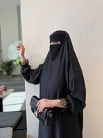 عباية رأس نص كلوش – كم مطاط مع دانتيل