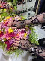 قلفز بدانتيل فضي بلمعه انيقه وفخمه