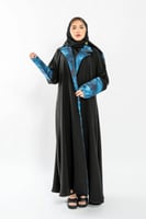 3272 | عباية كتف سوداء مفتوحة من قماش نواعم كوري أ...