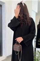 4235 | عباية كتف تطريز أسود