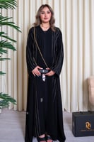 4292 | عباية كتف بتطريز ذهبي