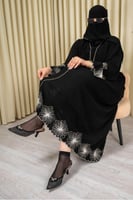 4279 | عباية كتف تطريز كمبيوتر ابيض