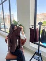 طرحة بني غامق