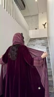 5124 | عباية شتوية مخمل حمراء بأكمام كشميري