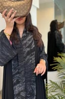 3244 | عباية دبل كلوش بتدخيلة ملونة