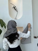 طرحة رصاصية فاتحة