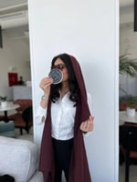 طرحة عنابي سادة