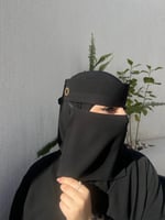 نقاب مطاط بتصميم مقوى