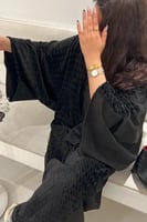 5130 | عباية كتف قطرية شتوية بفرو أسود