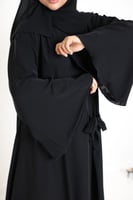 3297 | عباية كتف كلوش كاملة مع ربطة جانبية