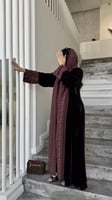 5133 | عباية شتوية مخمل بأكمام وطرحة بنية