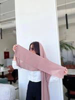 طرحة وردي فاتح