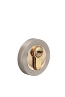 وجه قلب باب دائري اسود