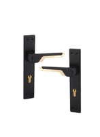 مقبض باب بليت