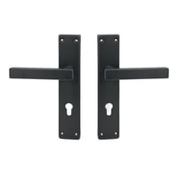 مقبض باب اسود