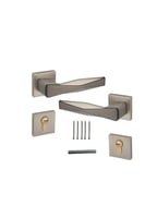 مقبض باب مفصول .