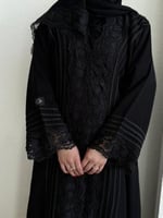 عباية نص كلوش قماش(سراميك)باضافه دانتيل