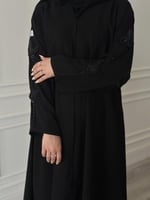 عباية قماش(انترنت) نص كلوش بكم شك وورد بارز