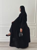 عباية نص كلوش قماش (ملكي)تطريز اكمام واسفل العباية