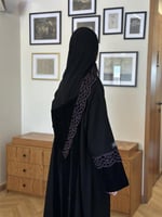 عباية نص كلوش قماش(كريب+مخمل+كلفة موف)