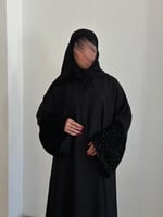 عباية نص كلوش قماش(انترنت)باكمام شيفون مخمل