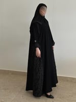 عباية نص كلوش قماش(ملكي+جاكار هندي)