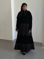 عباية قماش(كريب+مخمل)اضافه دانتيل