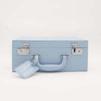 حقيبة جلدية بمفرش من البراند الاسباني ARTESANÍA GR...