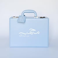 حقيبة جلدية بلباس مع جوارب من البراند الأوربي ARTE...