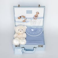 حقيبة جلدية بلباس مع جوارب من البراند الأوربي ARTE...