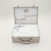 حقيبة جلدية بطقم من البراند الأوربي ARTESANÍA GRAN...