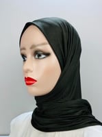 اخضر زيتي غامق