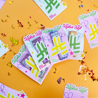 كرت بشكل رمز العملة السعودية