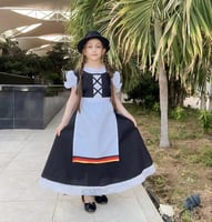 فستان اللماني تقليدي