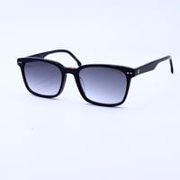 نظارة شمسية من كاريرا موديل 2021