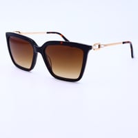 نظارة شمسية شكل اي كات من Vines موديل 4621