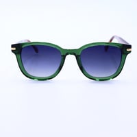 نظارة شمسية من Vines موديل OLD331A