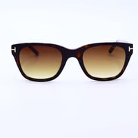 نظارة شمسية TOM FORD موديل FT0237