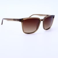 نظارة شمسية من Vines موديل 4602