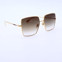 نظارة شمسية ماركة BURBERRY موديل BE3133