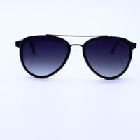 نظارة شمسية من Vines موديل MR2548