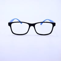 اسود - ذراع ازرق