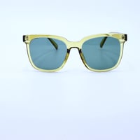 نظارة شمسية ماركة بوموديل 606