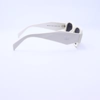 نظارة شمسية نسائية ماركة PRADA موديل SPR17W